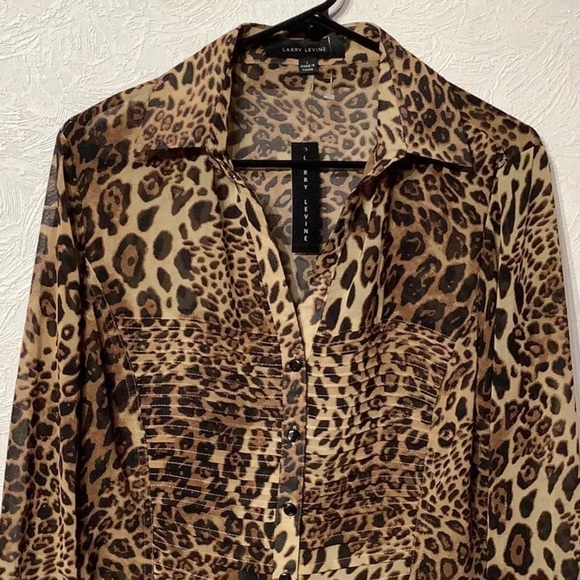 Larry Levine NWT - Sz L - animal print pattern transparent button down shirt - Picture 4 of 7